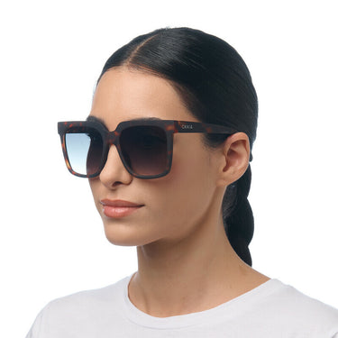 Okkia Roma Unisex Güneş Gözlüğü
Havana/ Lens: Yeşil