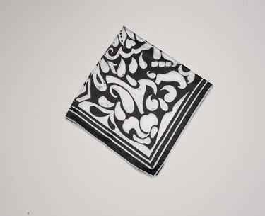 Less Atelier Tile Black Fular