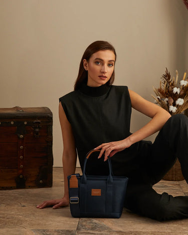 Maison Sacrée Miramar Winter Lacivert Mini Kol Çantası