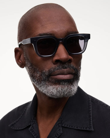 Chimi Sun #04.2 Dark Grey - Koyu Gri Yetişkin Güneş Gözlüğü