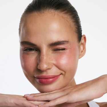 Ino Catch Bloom Peony Sıcak Pembe Renkli Dudak ve Yanak Nemlendiricisi-Pocket Size